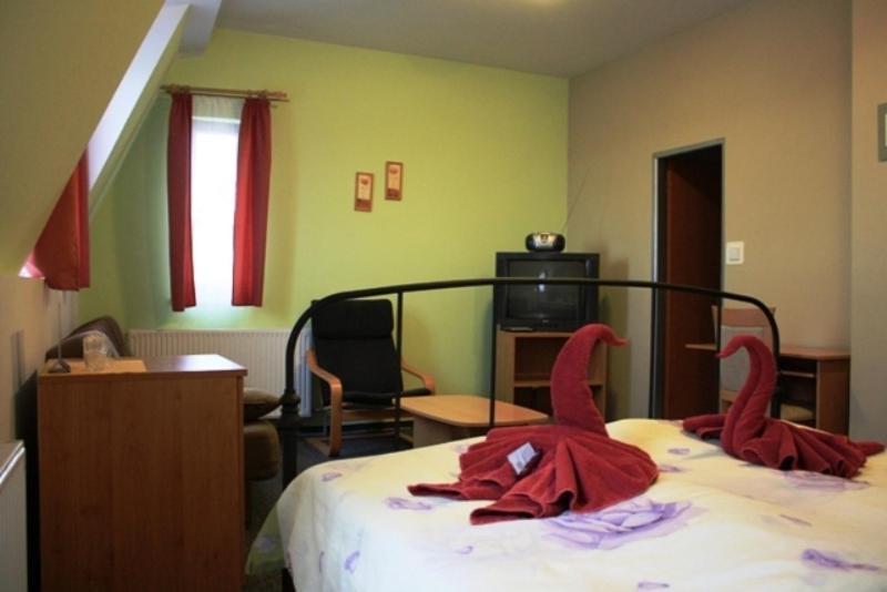 Pension Zlata Noha Pressburg Exterior foto